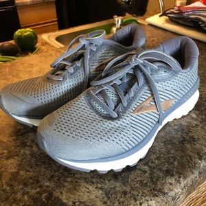 Brooks Adrenaline GTS 20 - 8.5 wide